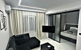 Eden Luxury Suite #3
